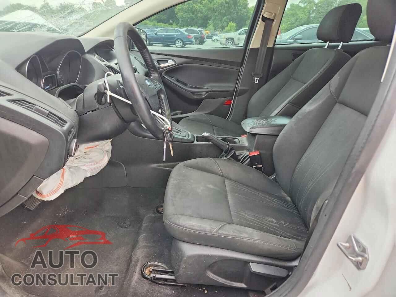 FORD FOCUS 2016 - 1FADP3F29GL273881