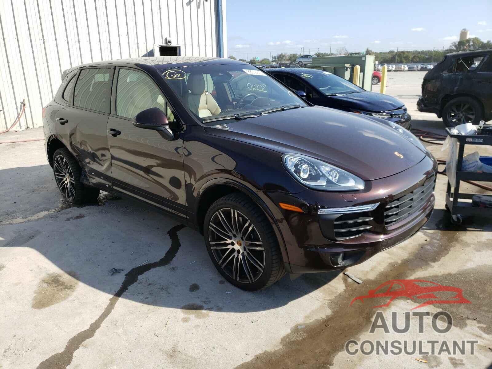 PORSCHE CAYENNE 2017 - WP1AA2A28HKA82460