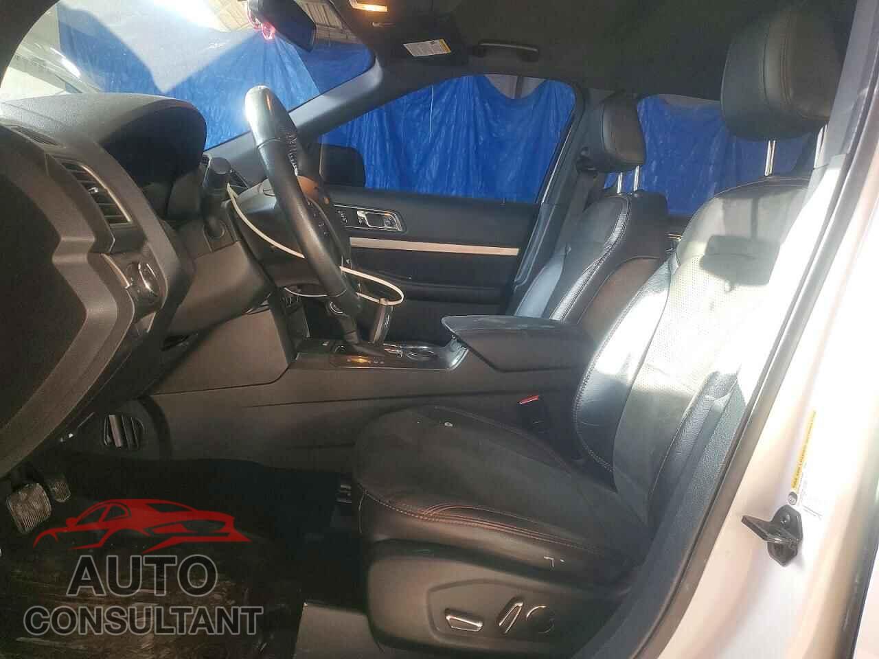 FORD EXPLORER 2018 - 1FM5K7D85JGB25766