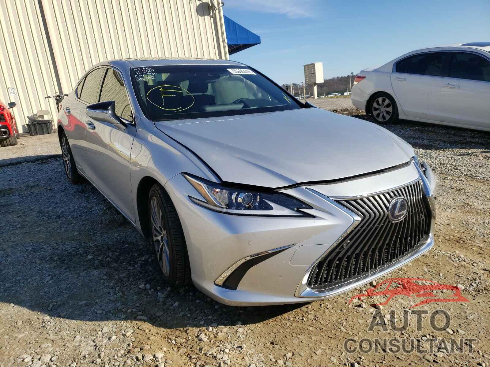 LEXUS ES300 2019 - JTHB21B15K2006042