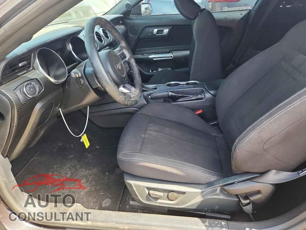 FORD MUSTANG 2022 - 1FA6P8TH3N5134670