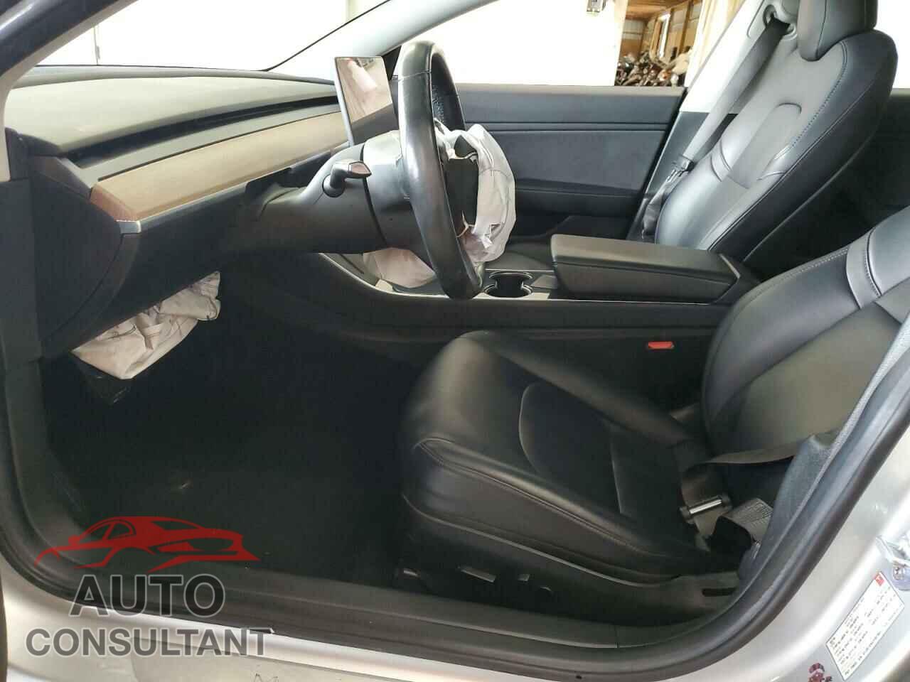 TESLA MODEL 3 2018 - 5YJ3E1EA5JF007891