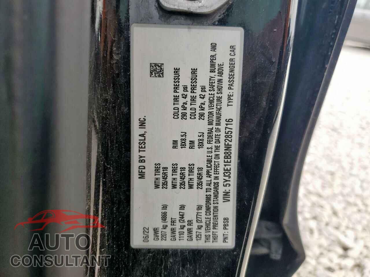 TESLA MODEL 3 2022 - 5YJ3E1EB8NF285716