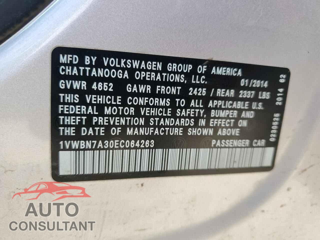 VOLKSWAGEN PASSAT 2014 - 1VWBN7A30EC064263
