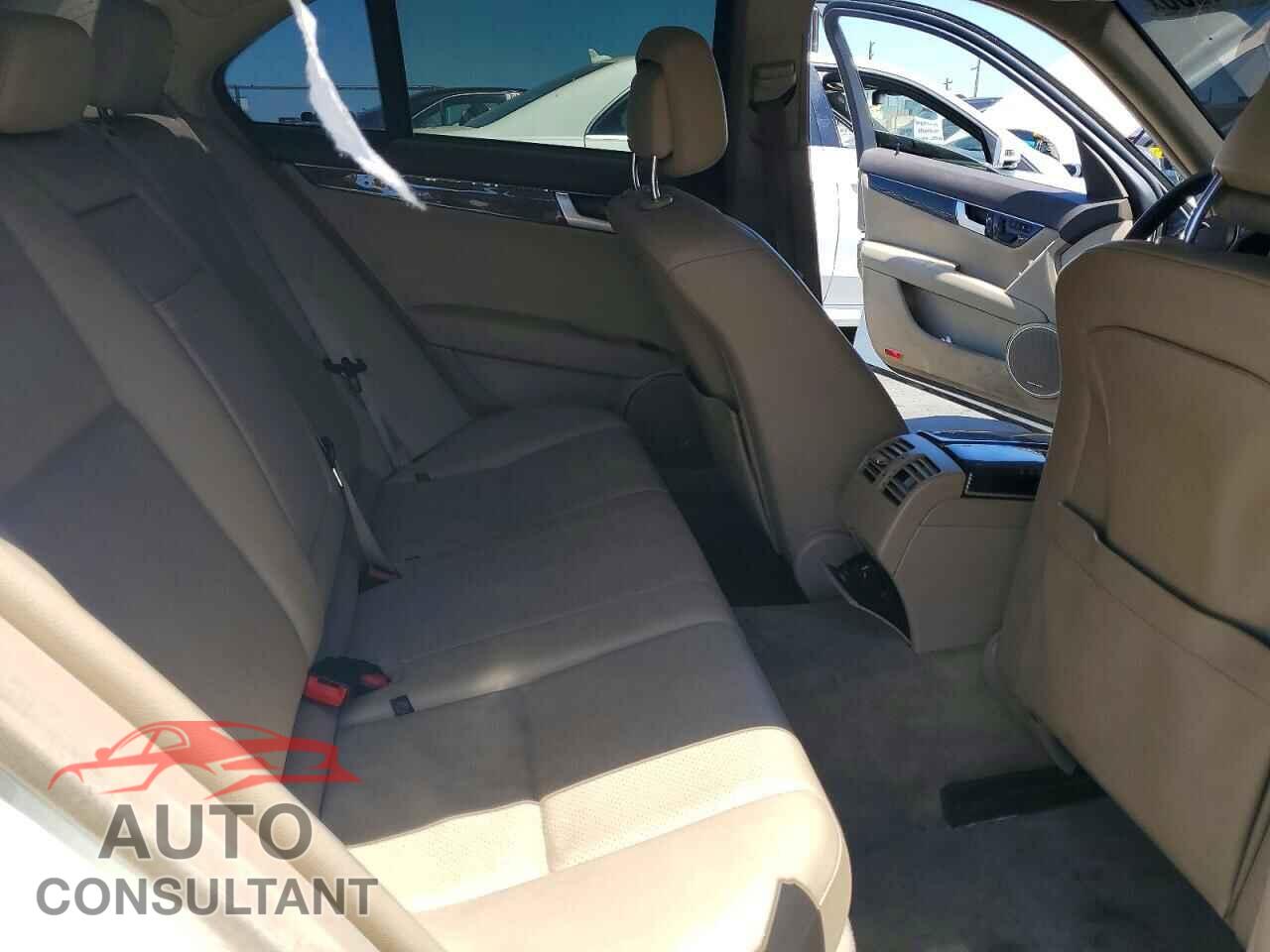 MERCEDES-BENZ C-CLASS 2012 - WDDGF8BB0CF920180