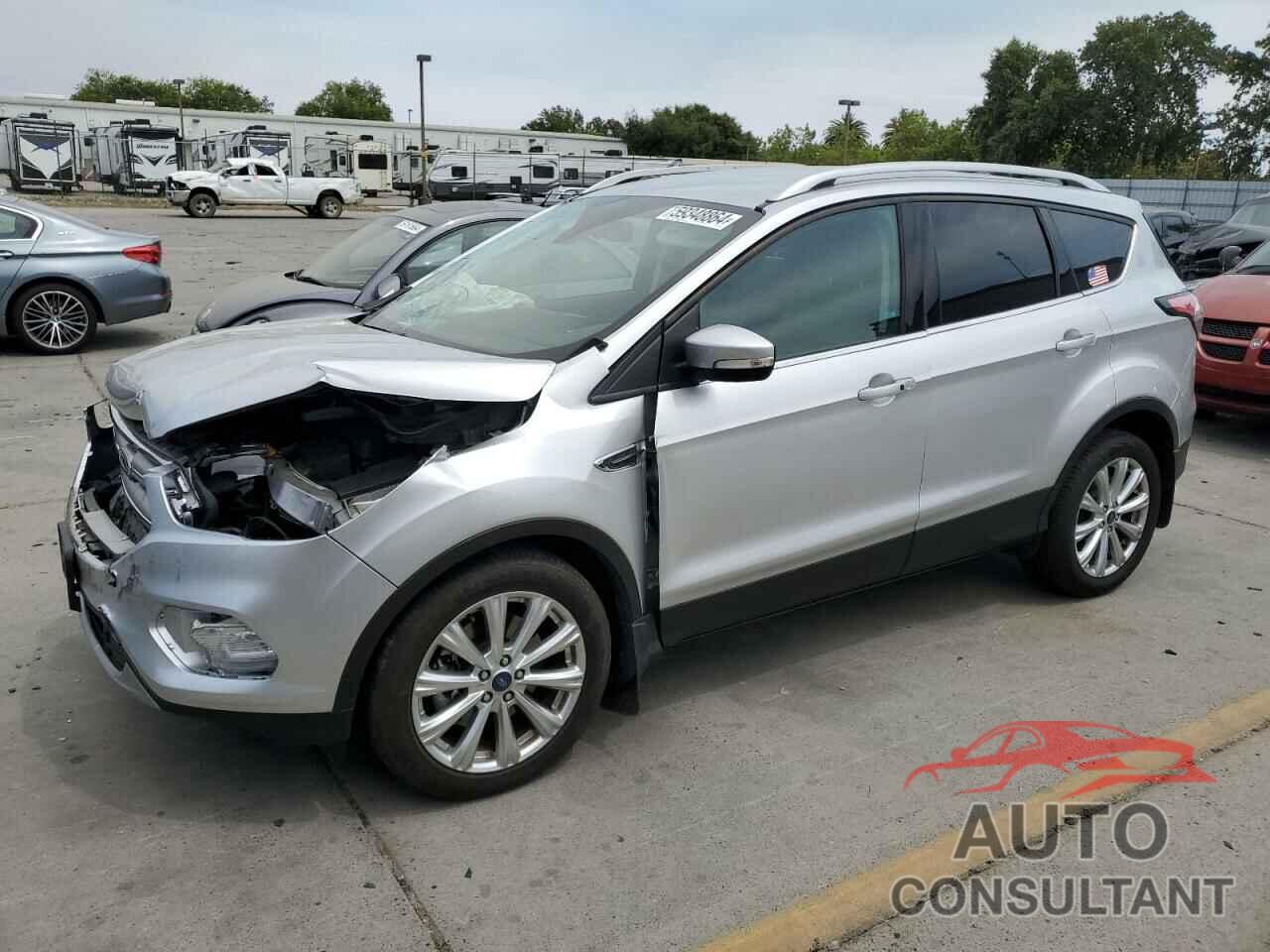 FORD ESCAPE 2017 - 1FMCU0J9XHUC14606