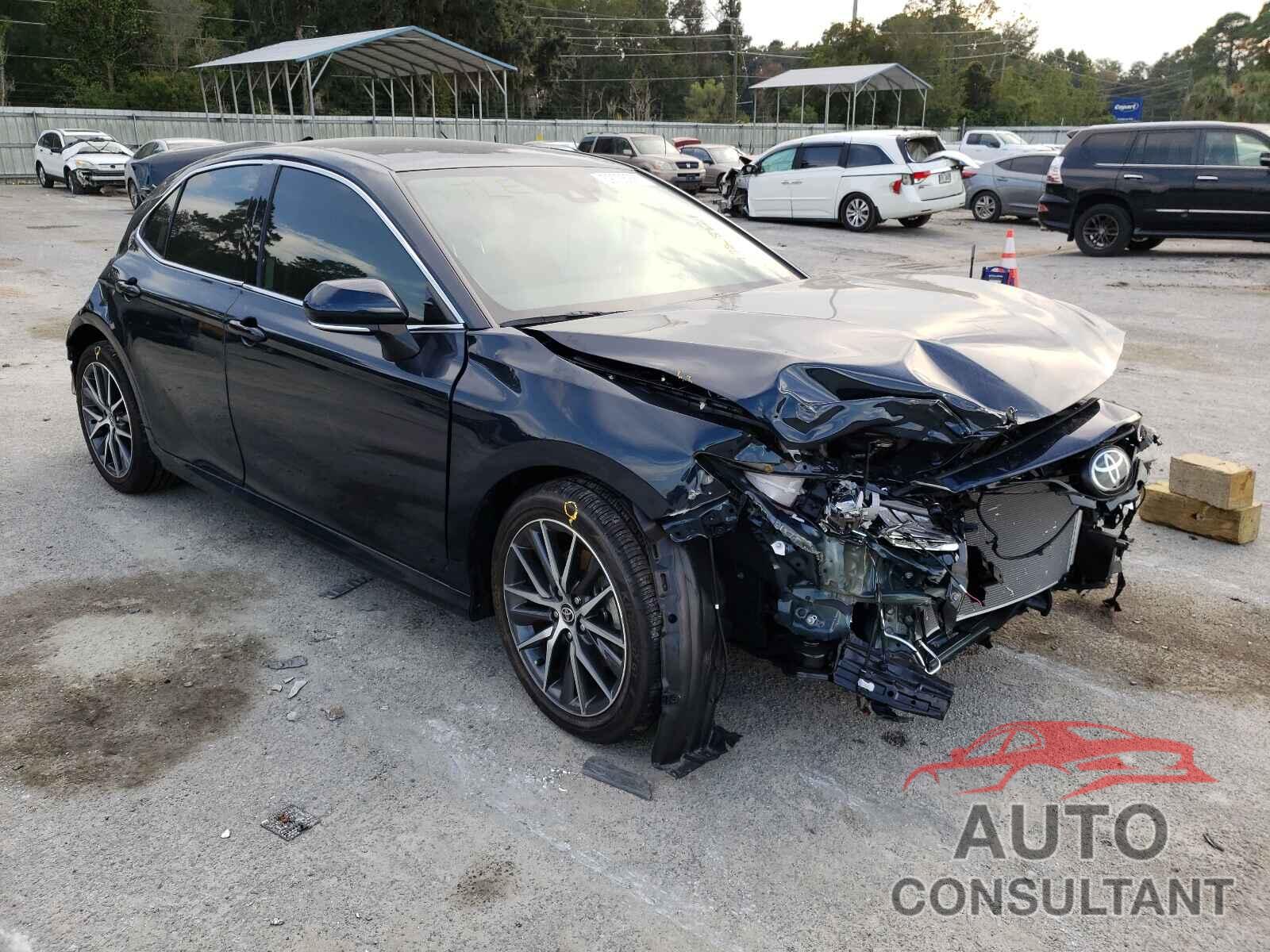 TOYOTA CAMRY 2021 - 4T1F11AK8MU538386