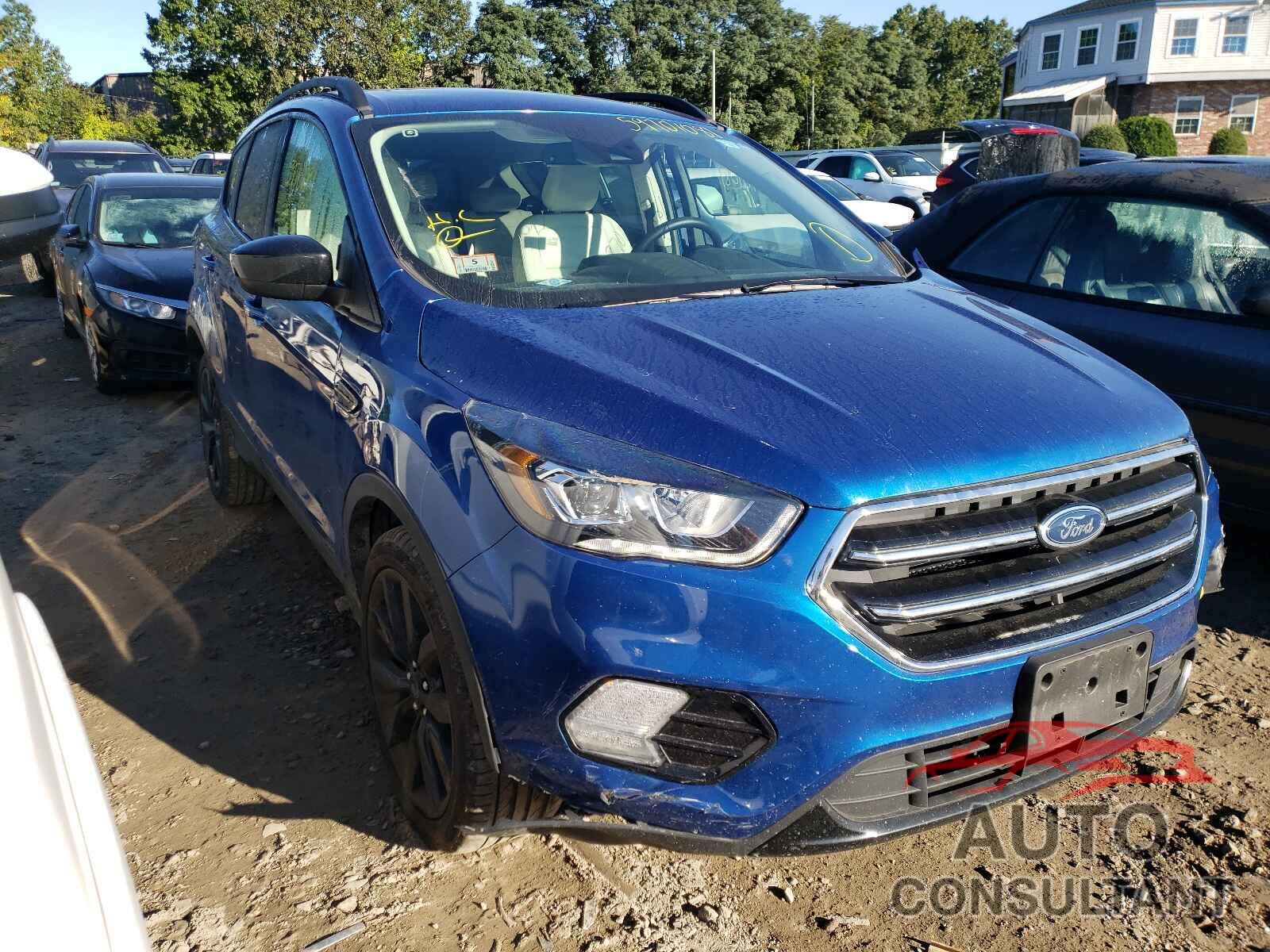 FORD ESCAPE 2018 - 1FMCU9HD8JUD11470