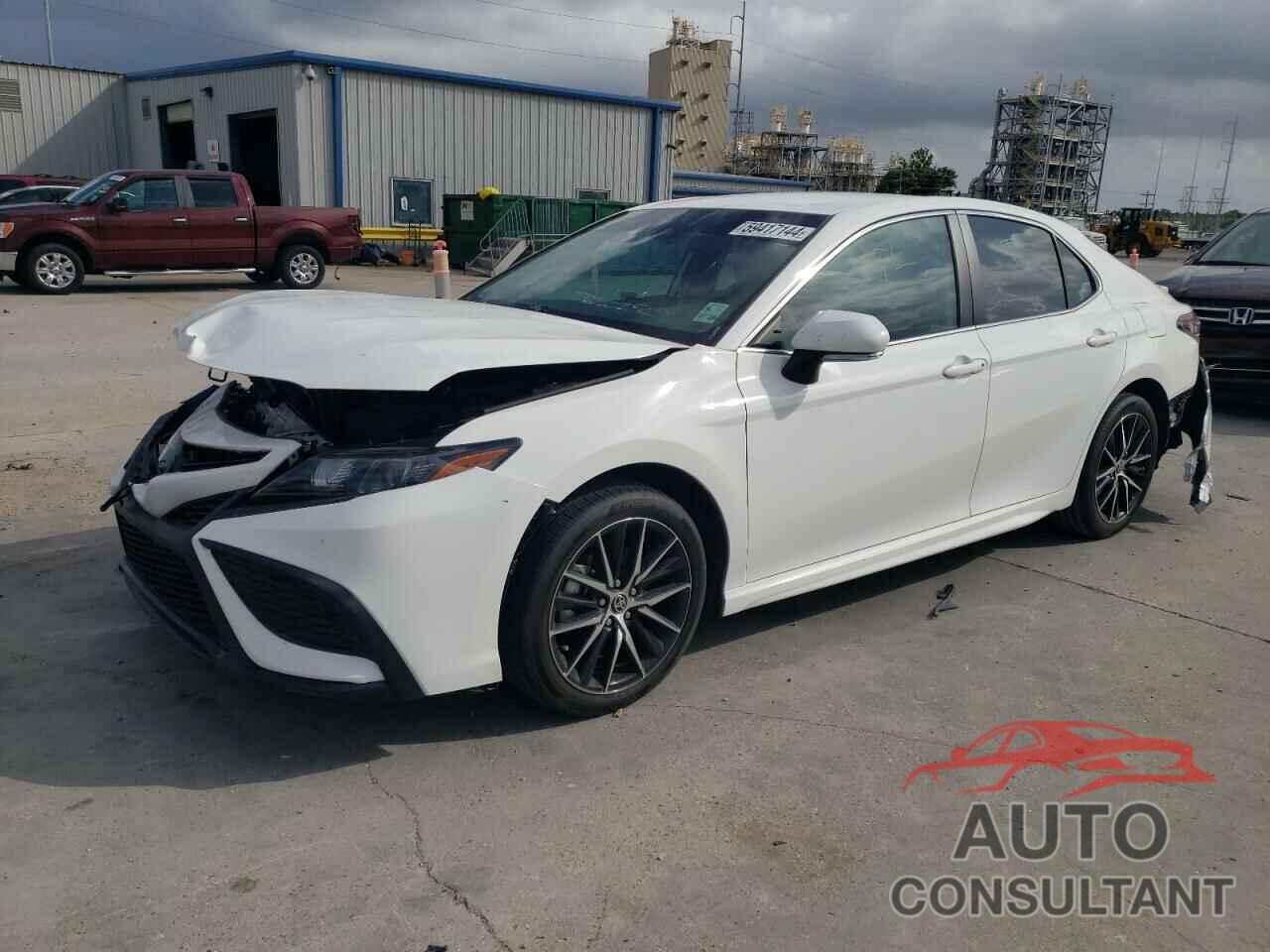 TOYOTA CAMRY 2022 - 4T1G11AK6NU704944