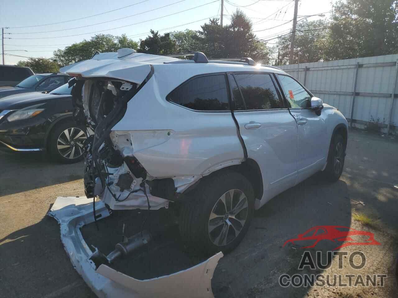 TOYOTA HIGHLANDER 2022 - 5TDGZRBH7NS255910