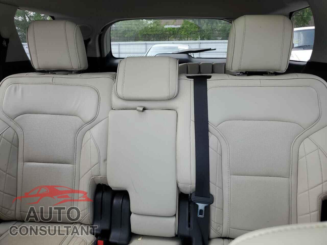 FORD EXPLORER 2018 - 1FM5K8HT6JGA50211