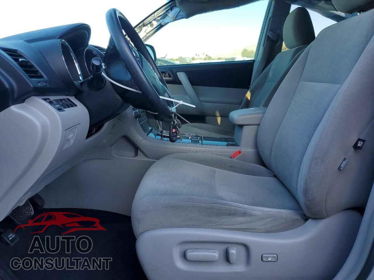 TOYOTA HIGHLANDER 2013 - 5TDZK3EH8DS132055