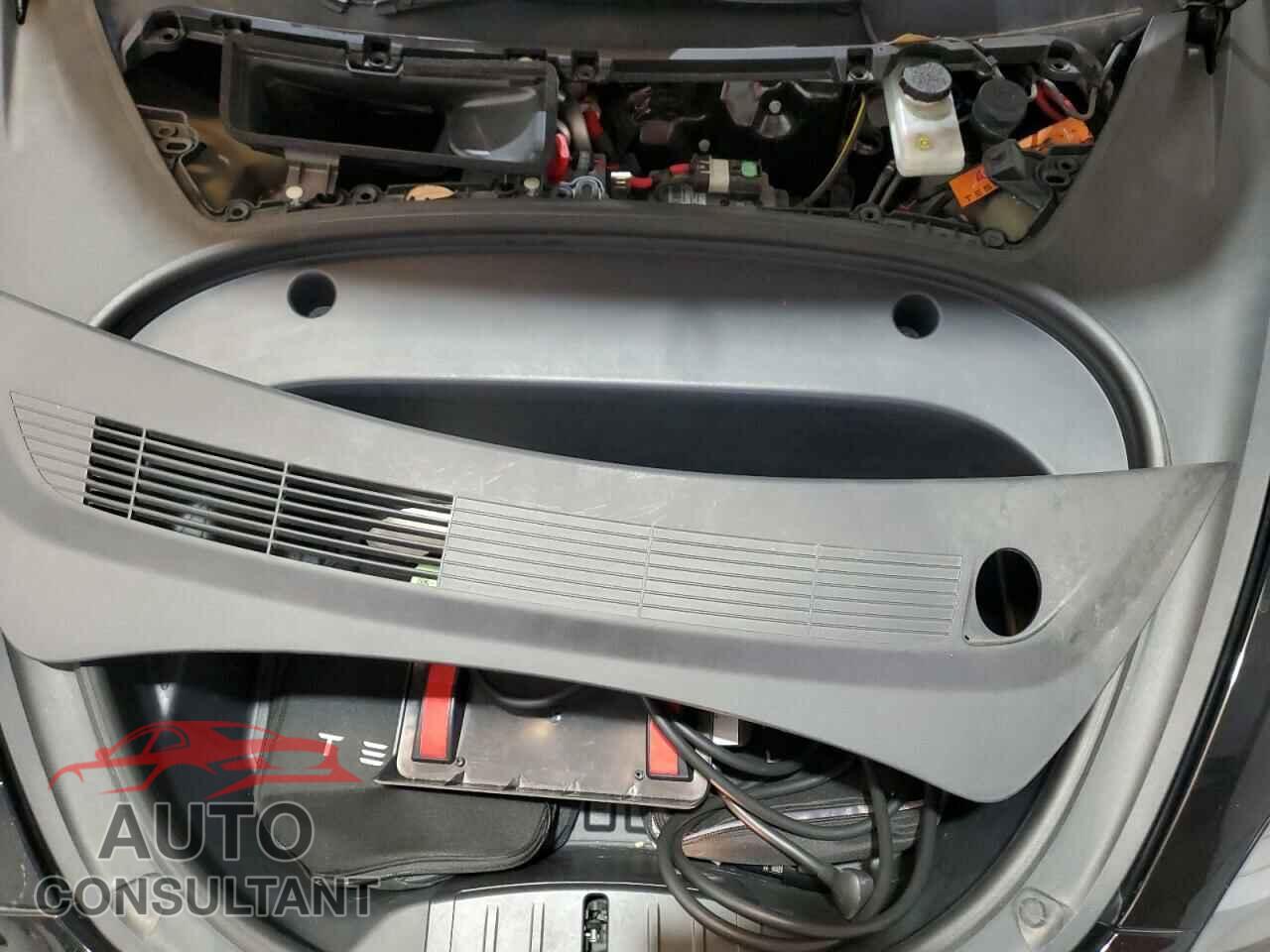 TESLA MODEL 3 2023 - 5YJ3E1EAXPF435593