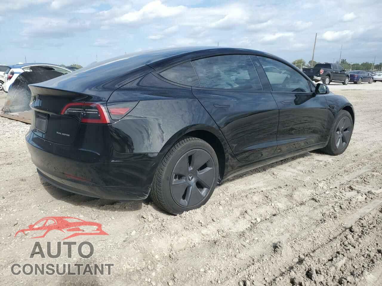 TESLA MODEL 3 2023 - 5YJ3E1EB0PF663000