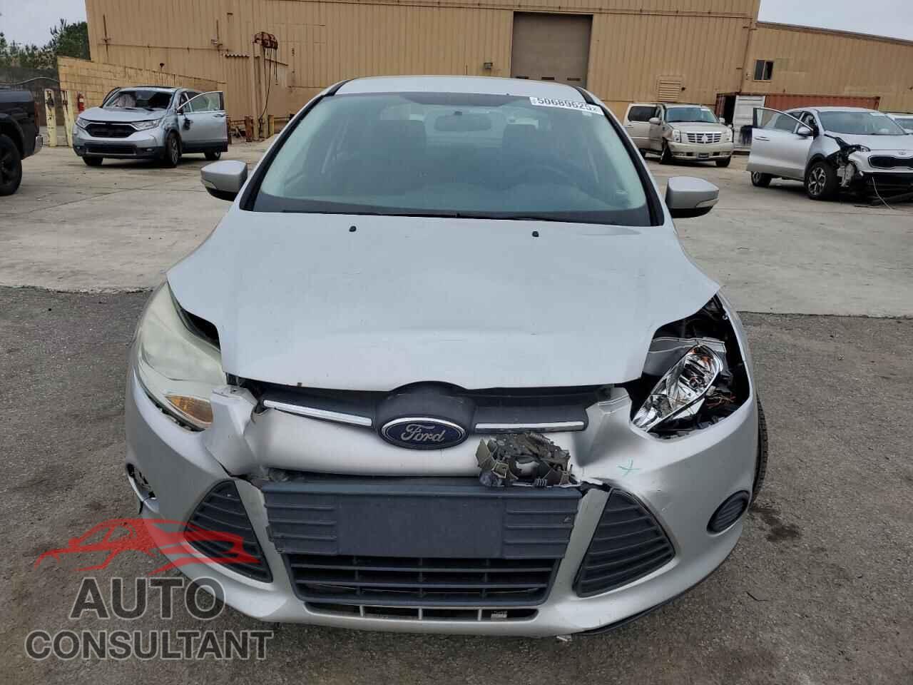 FORD FOCUS 2014 - 1FADP3F26EL122090
