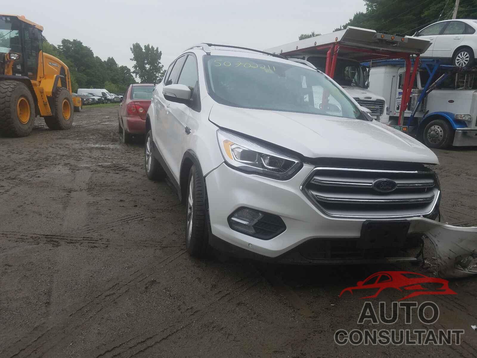 FORD ESCAPE 2018 - 1FMCU9J91JUD53095