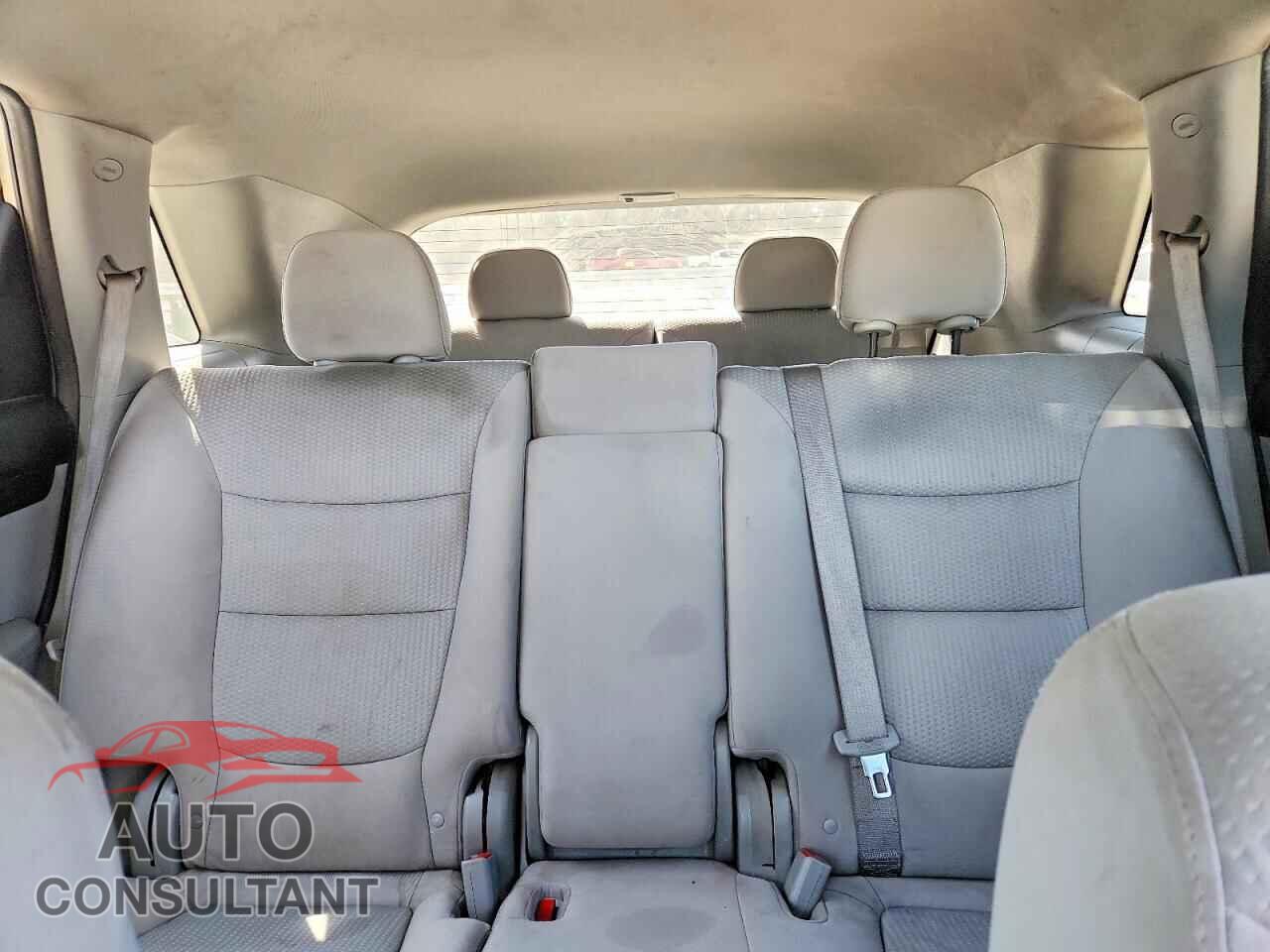 KIA SORENTO 2012 - 5XYKT4A14CG221663