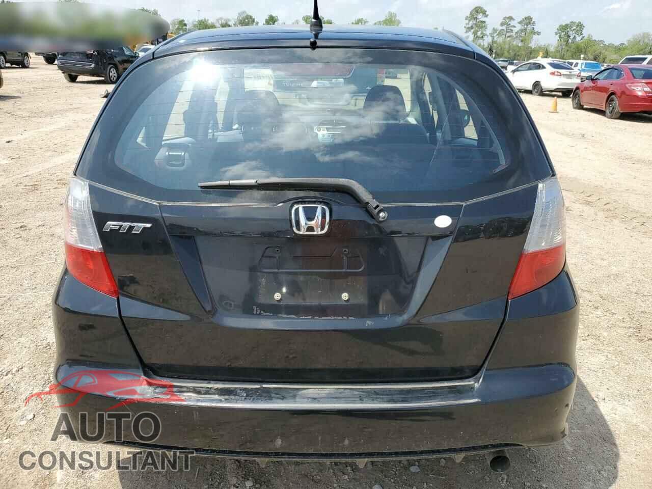 HONDA FIT 2011 - JHMGE8H30BS011003