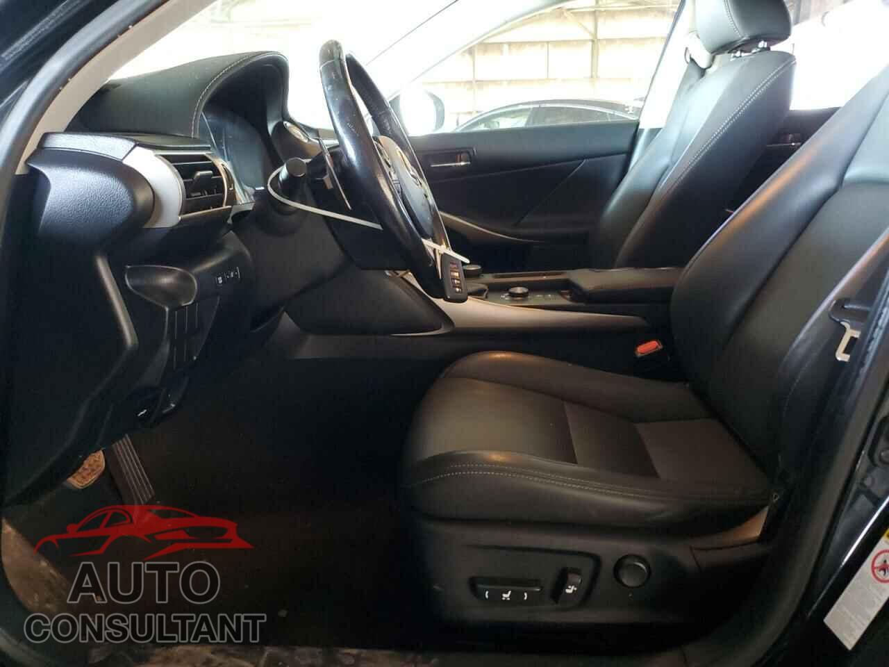 LEXUS IS 2015 - JTHBF1D26F5077491