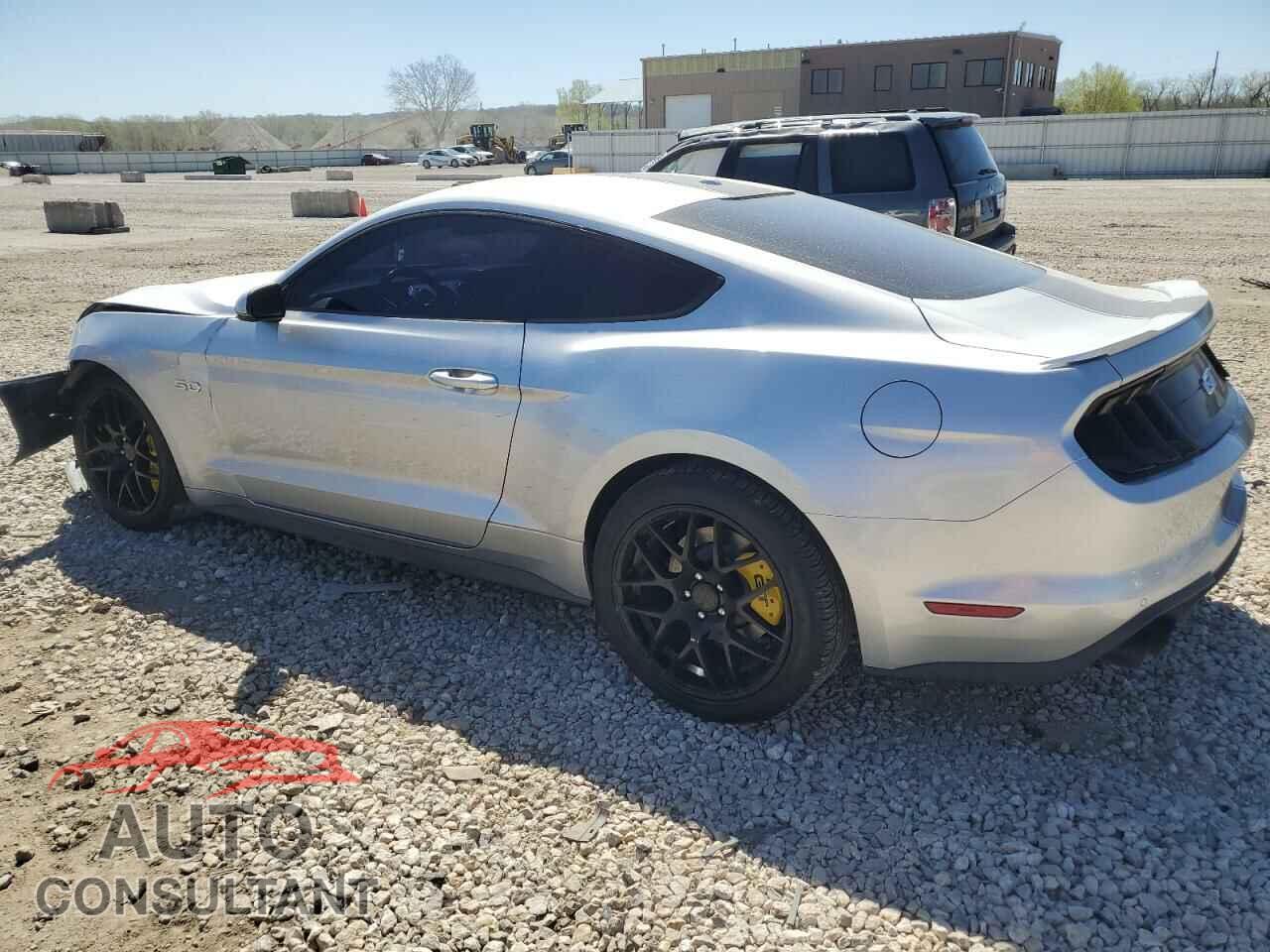 FORD MUSTANG 2018 - 1FA6P8CF3J5115738
