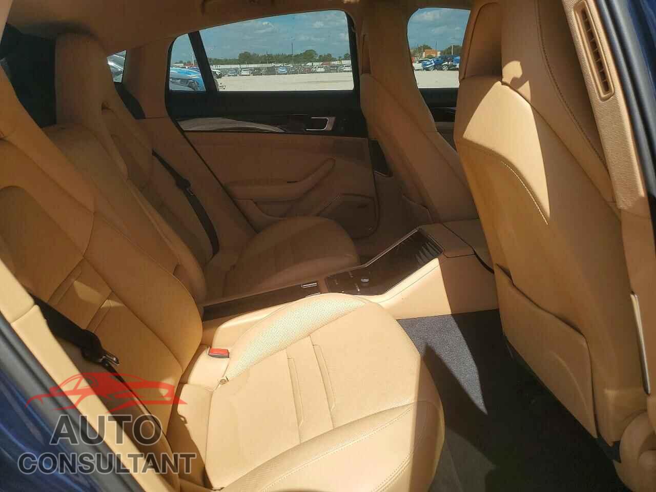 PORSCHE PANAMERA 2020 - WP0AA2A78LL102819