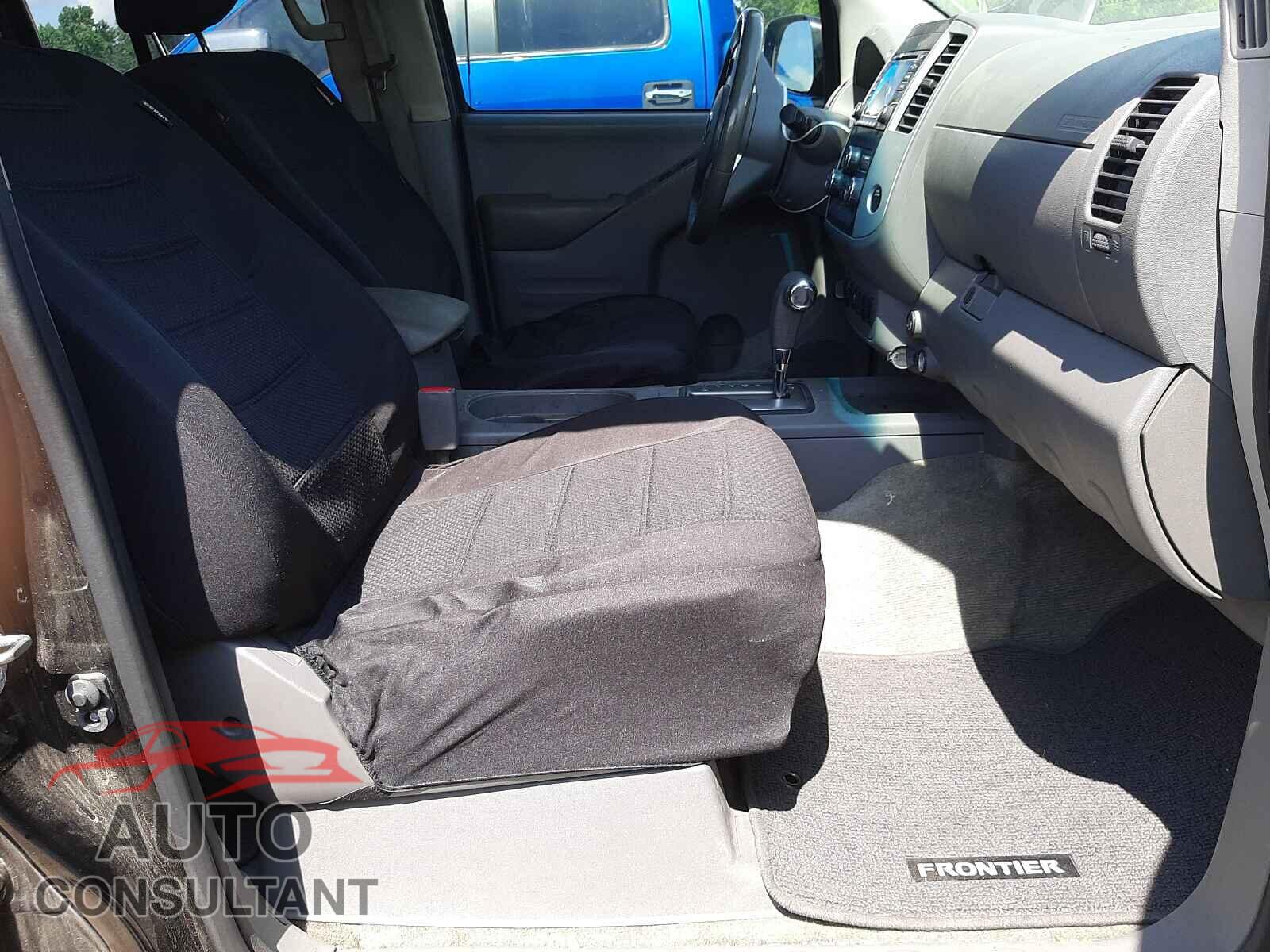 NISSAN FRONTIER 2017 - 1N6DD0EV7HN742921
