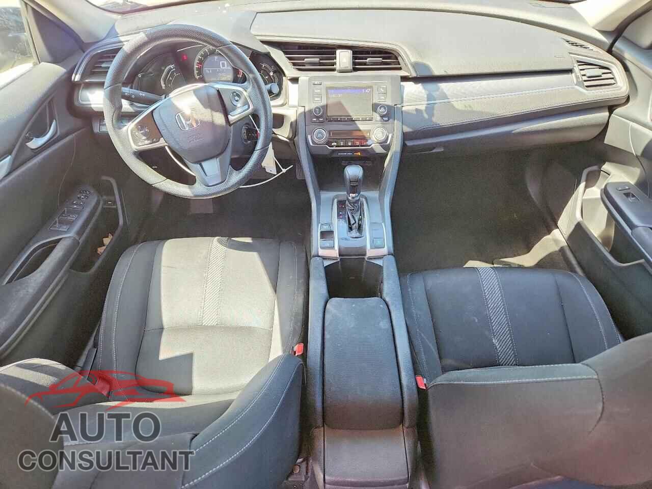 HONDA CIVIC 2017 - 2HGFC2F50HH572467