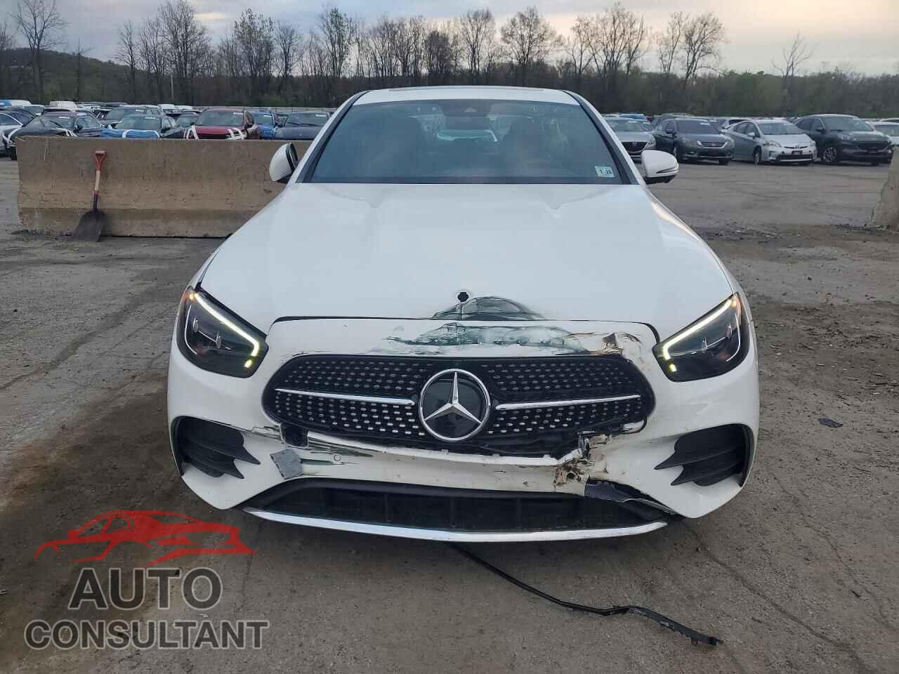 MERCEDES-BENZ E-CLASS 2023 - W1KZF8EBXPB124408