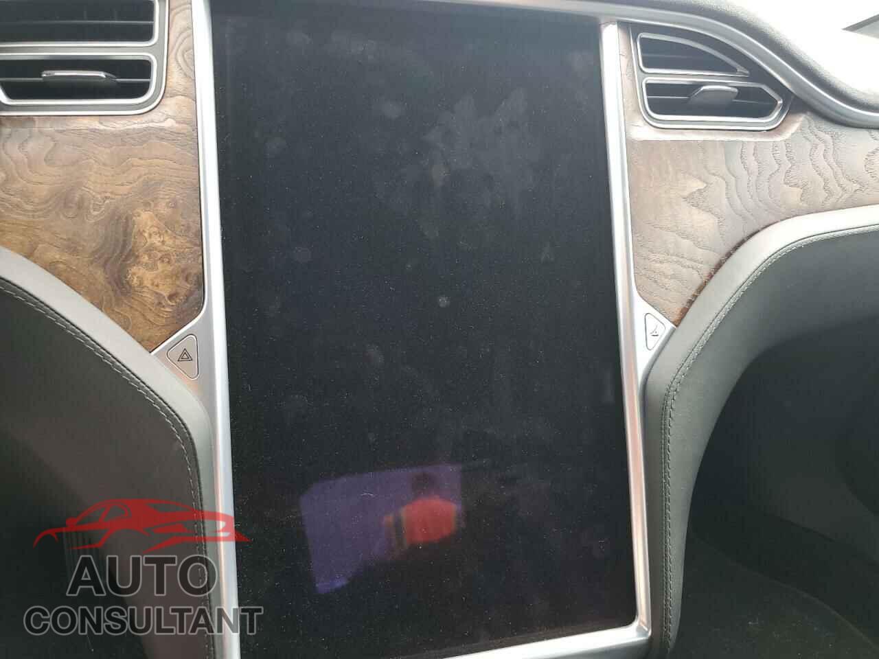 TESLA MODEL S 2017 - 5YJSA1E24HF198455