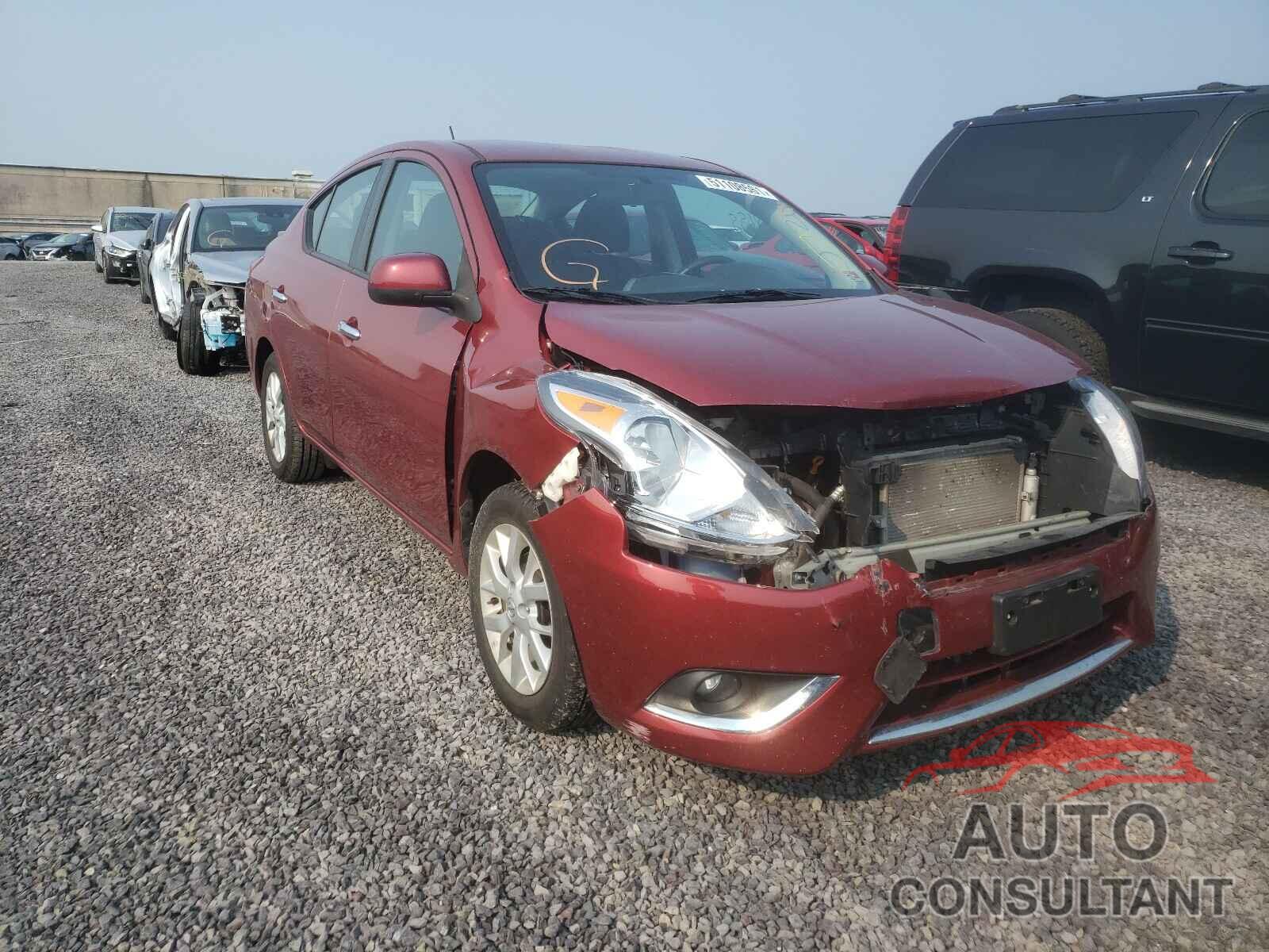 NISSAN VERSA 2018 - 3N1CN7AP7JL876946