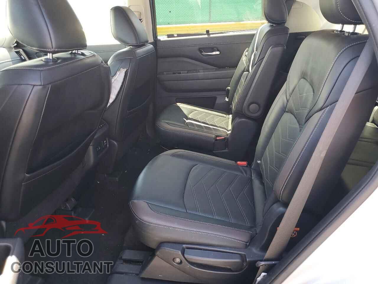 NISSAN PATHFINDER 2022 - 5N1DR3DK0NC268763