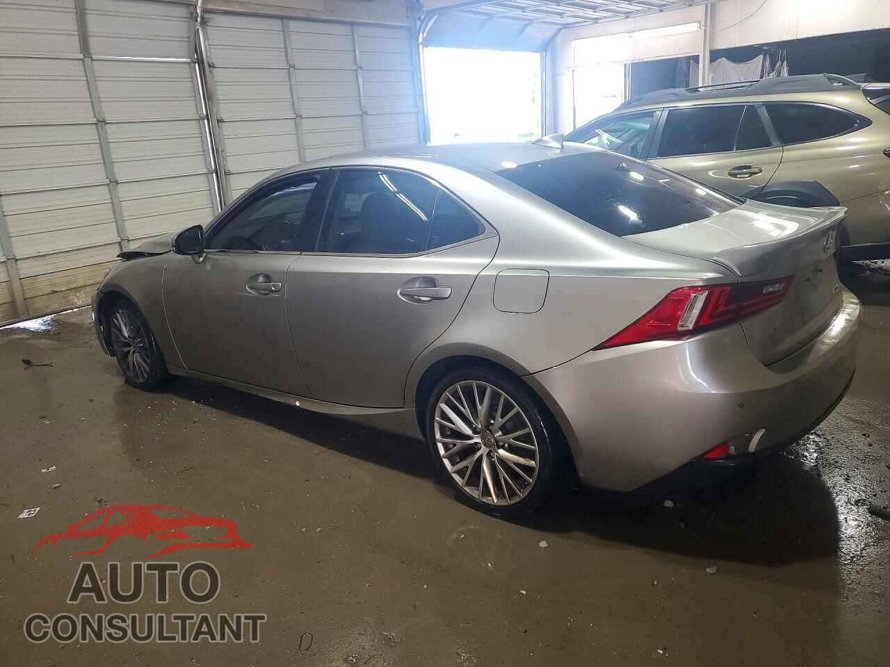 LEXUS IS 2016 - JTHBA1D20G5028982