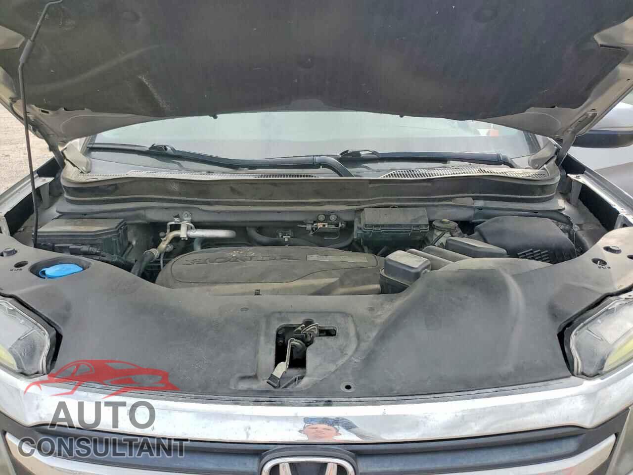 HONDA PILOT 2017 - 5FNYF5H50HB017084