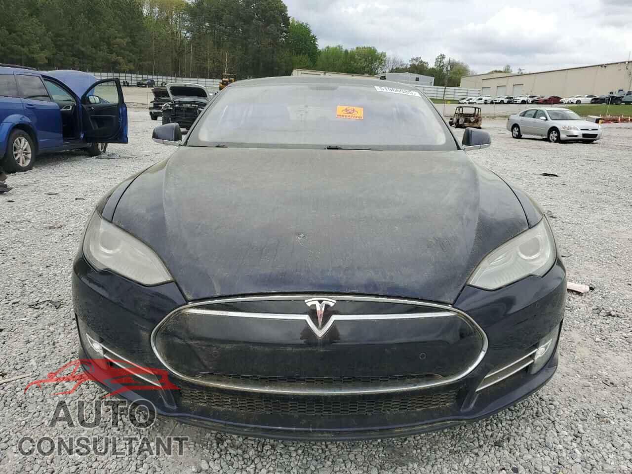 TESLA MODEL S 2013 - 5YJSA1DN6DFP23117