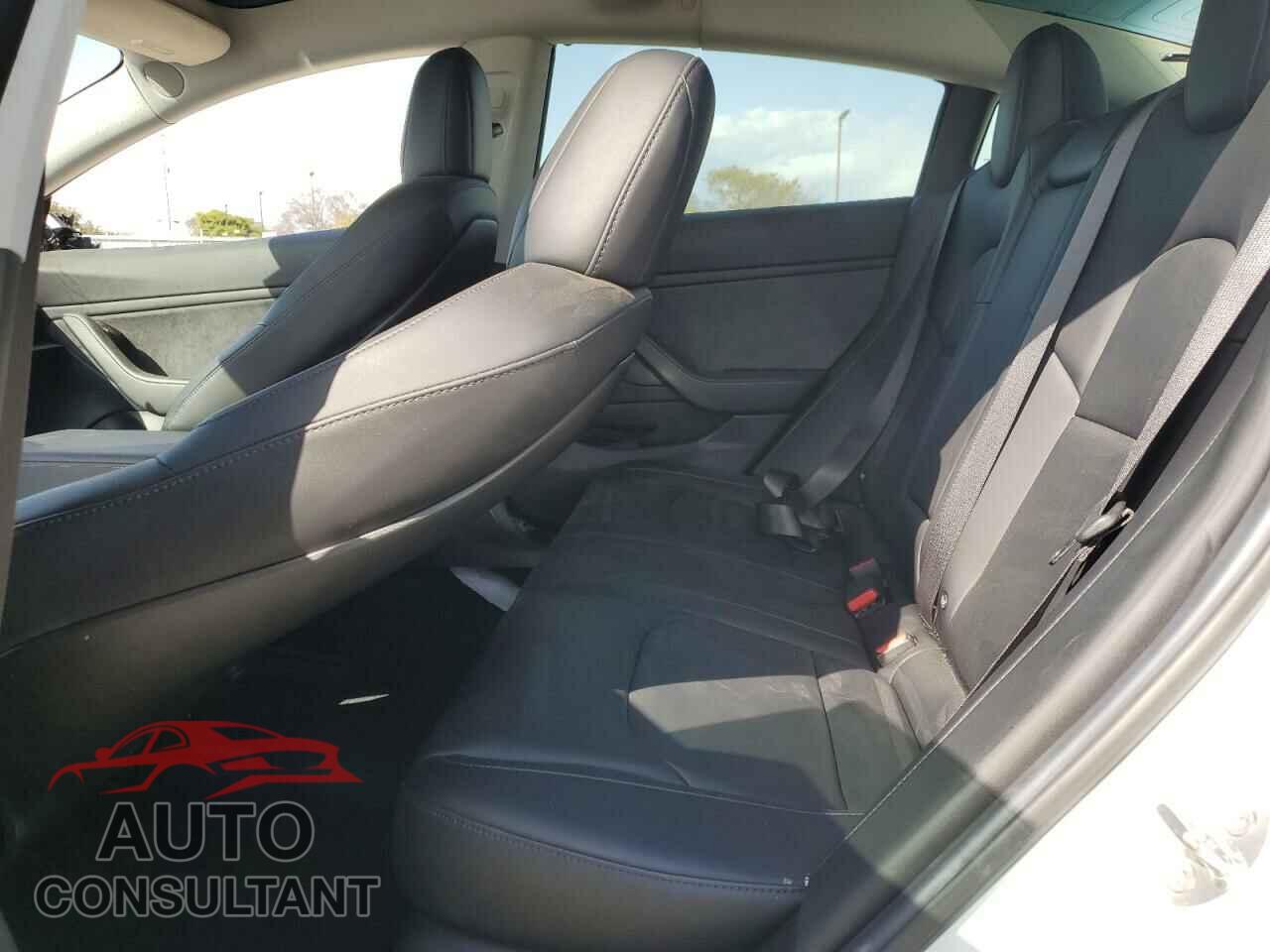 TESLA MODEL 3 2018 - 5YJ3E1EA3JF011213