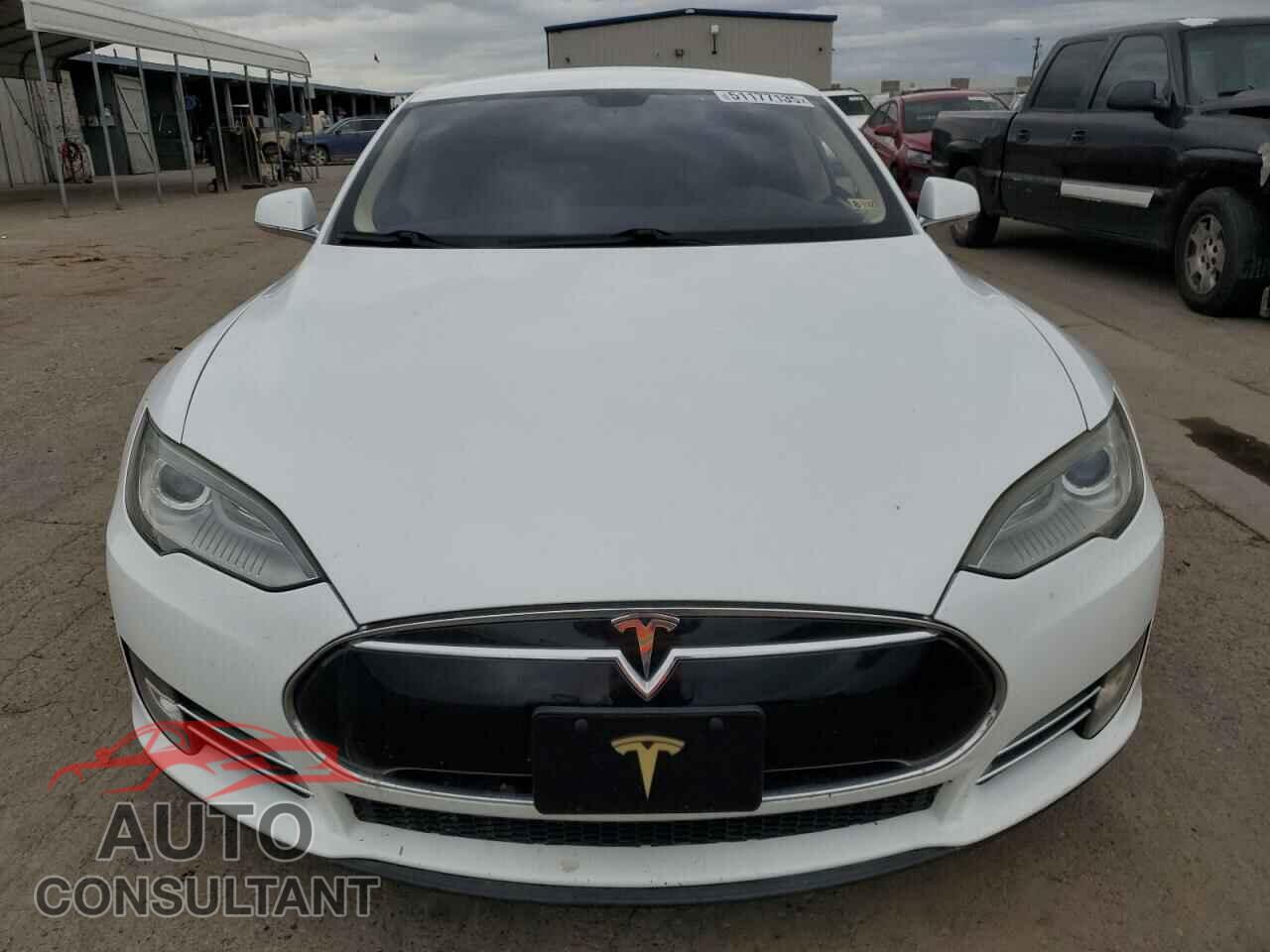TESLA MODEL S 2013 - 5YJSA1CP6DFP05560