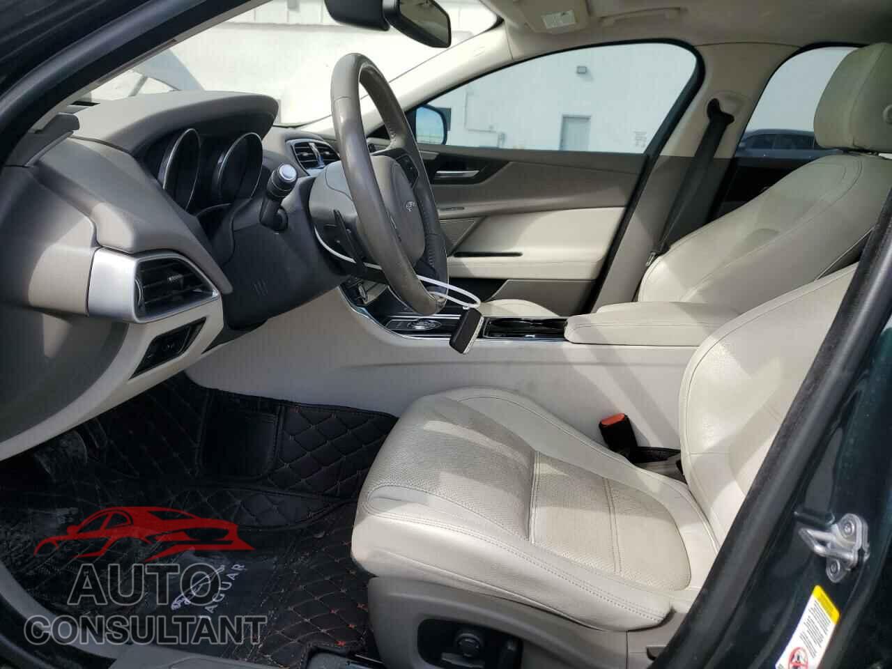 JAGUAR XE 2017 - SAJAK4BV2HA974312