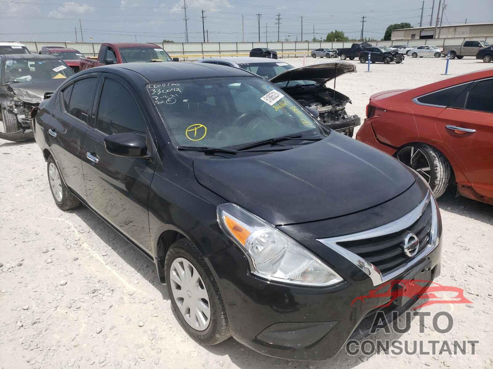 NISSAN VERSA 2018 - 3N1CN7AP1JL866865