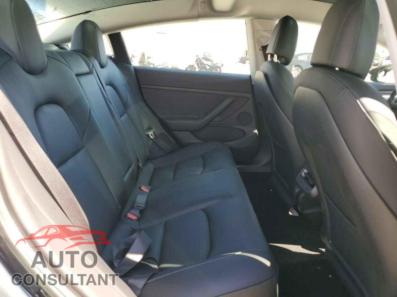 TESLA MODEL 3 2022 - 5YJ3E1EA2NF359770