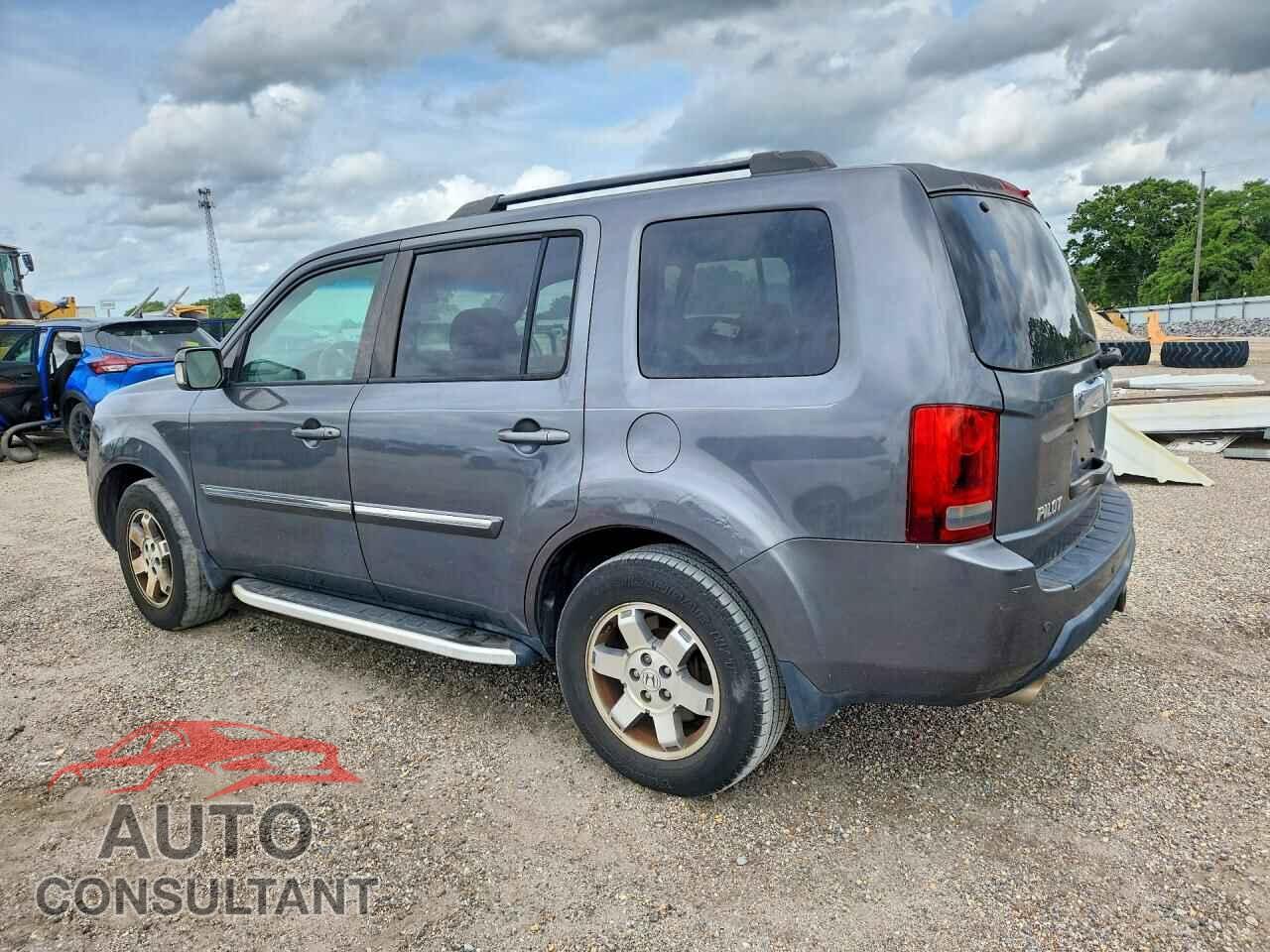 HONDA PILOT 2011 - 5FNYF4H92BB001070