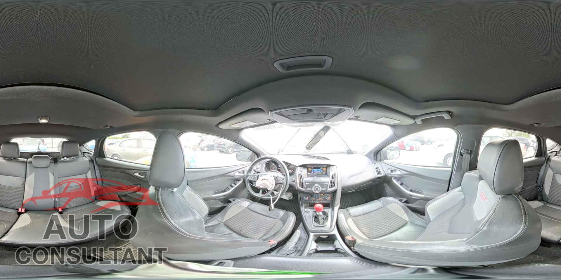 FORD FOCUS 2015 - 1FADP3L90FL366269