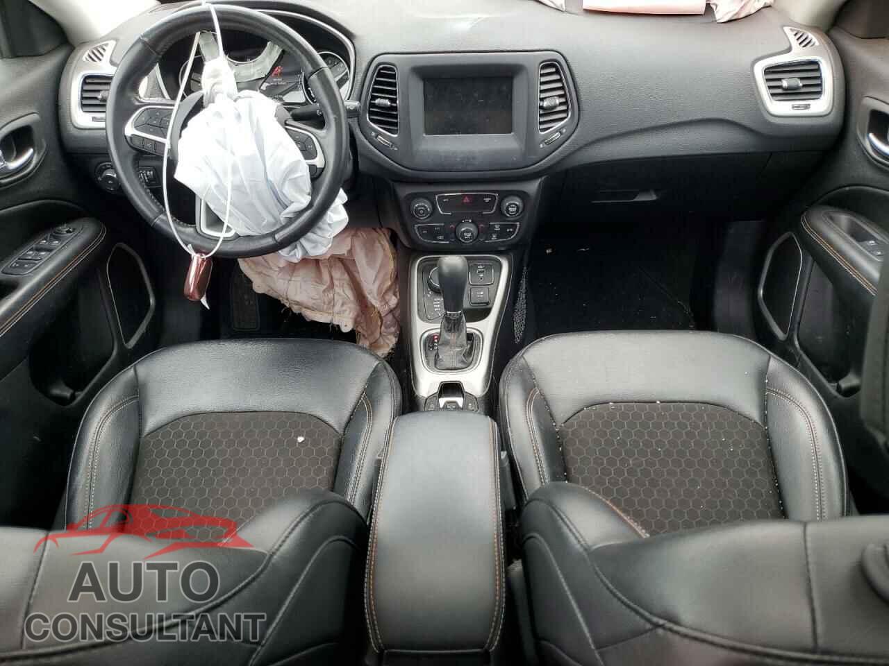 JEEP COMPASS 2020 - 3C4NJDBB5LT173576