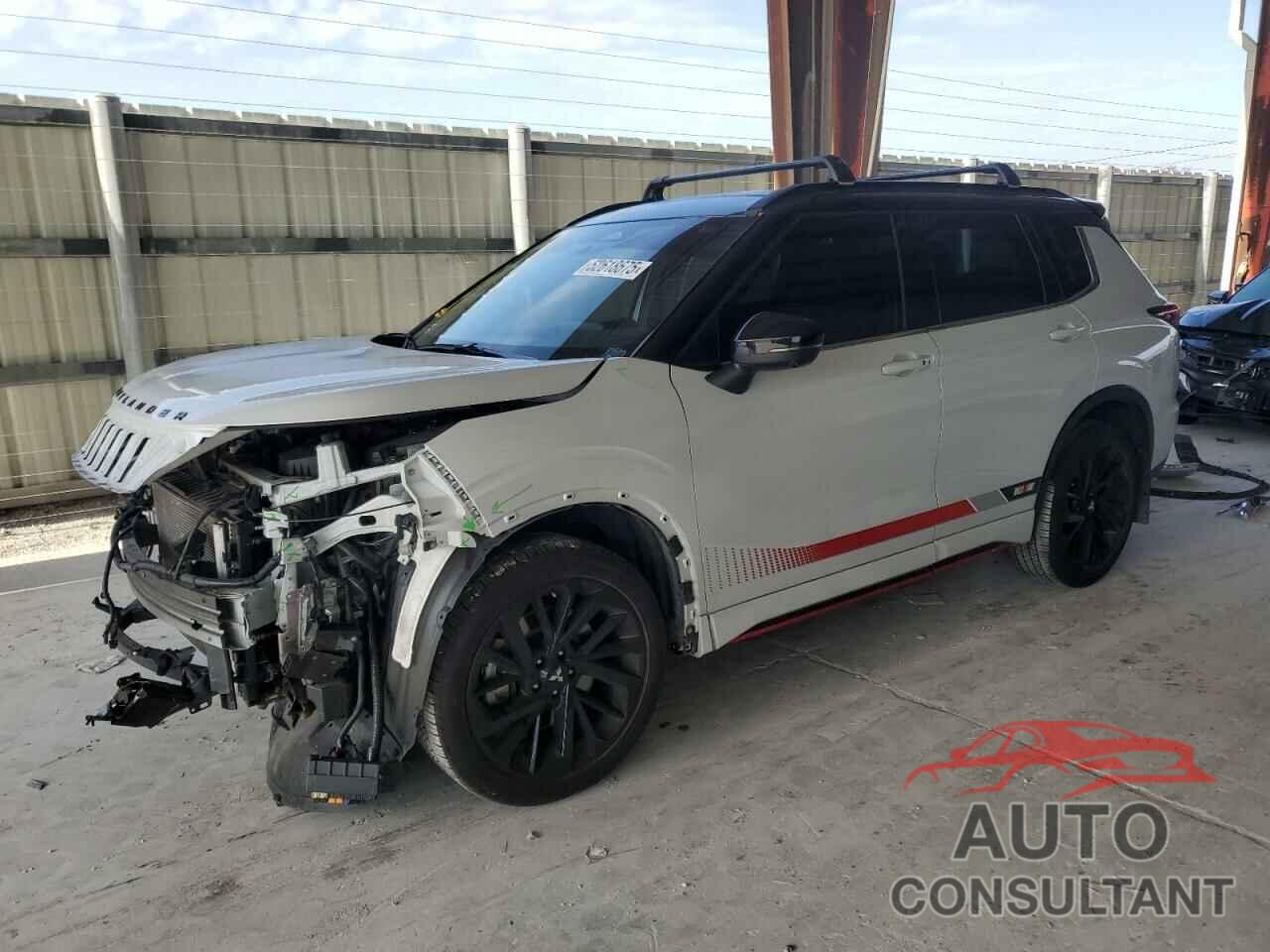 MITSUBISHI OUTLANDER 2023 - JA4J4UA81PZ047428