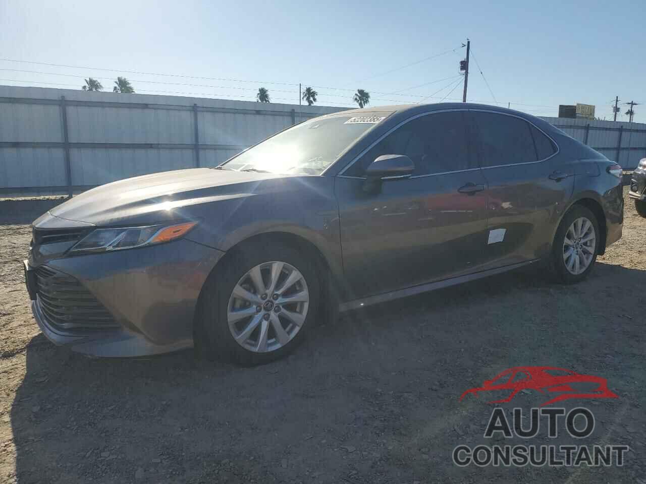 TOYOTA CAMRY 2018 - 4T1B11HK2JU627208