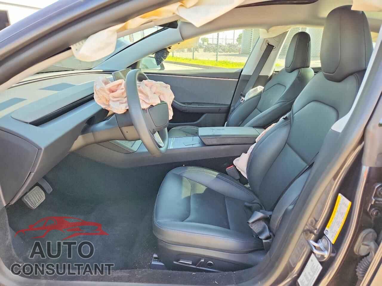 TESLA MODEL 3 2025 - 5YJ3E1EAXSF908224