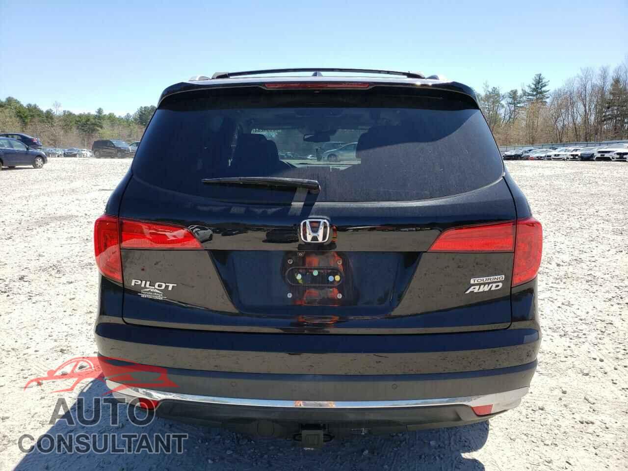 HONDA PILOT 2017 - 5FNYF6H95HB025156
