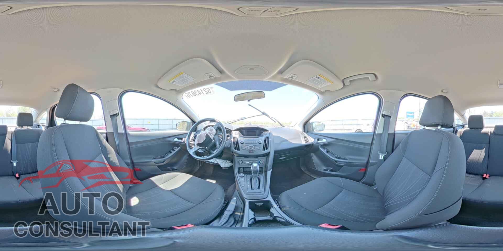 FORD FOCUS 2015 - 1FADP3F21FL365131