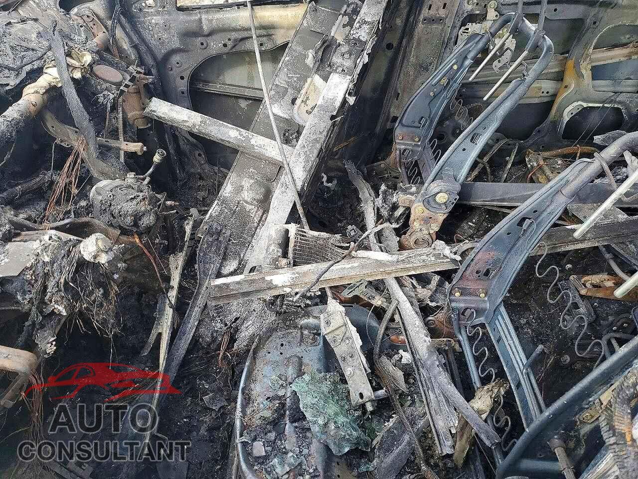 MAZDA 5 2010 - JM1CR2W35A0360754