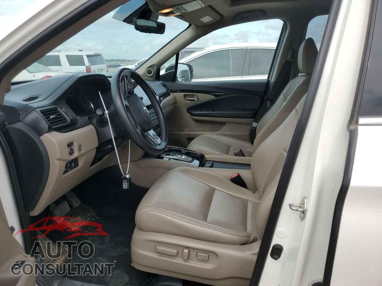 HONDA PILOT 2019 - 5FNYF5H99KB020186