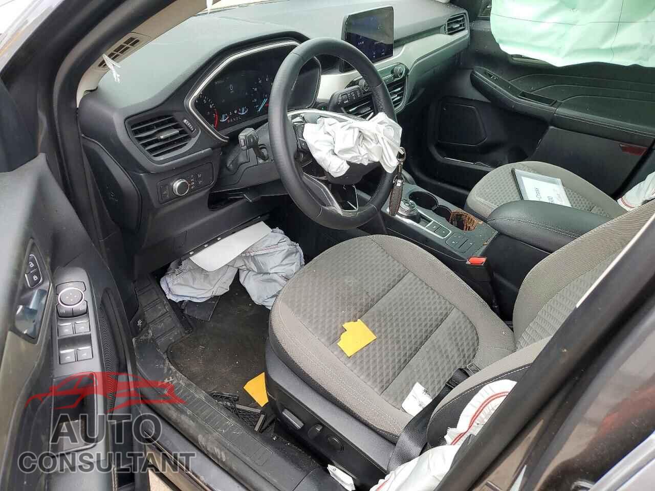 FORD ESCAPE 2021 - 1FMCU0G62MUB20565